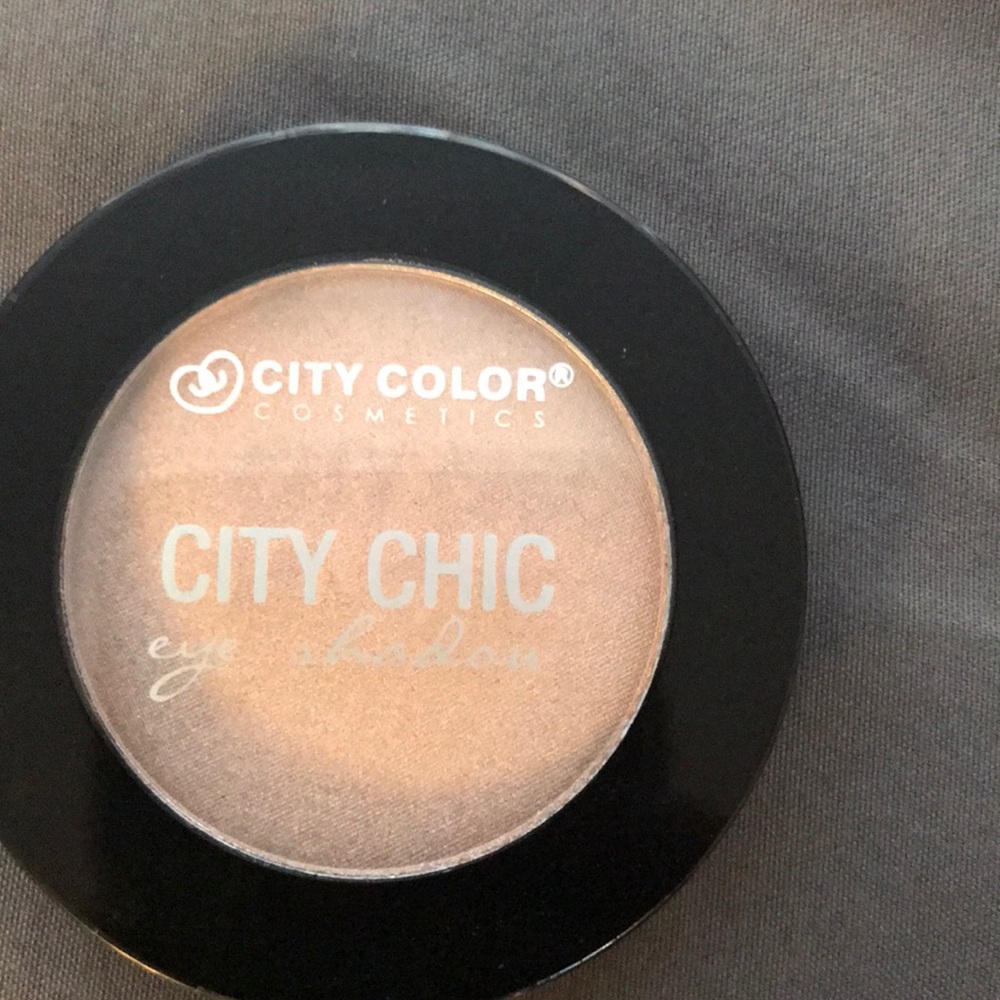 Makeup bundle - Picture 3 of 6